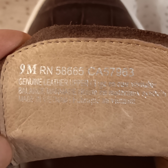 Halogen Atlantic-pacific brown croc embossed shoes. - Picture 7 of 7